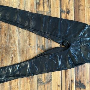 PRISMSPORT Black Camouflage Leggings